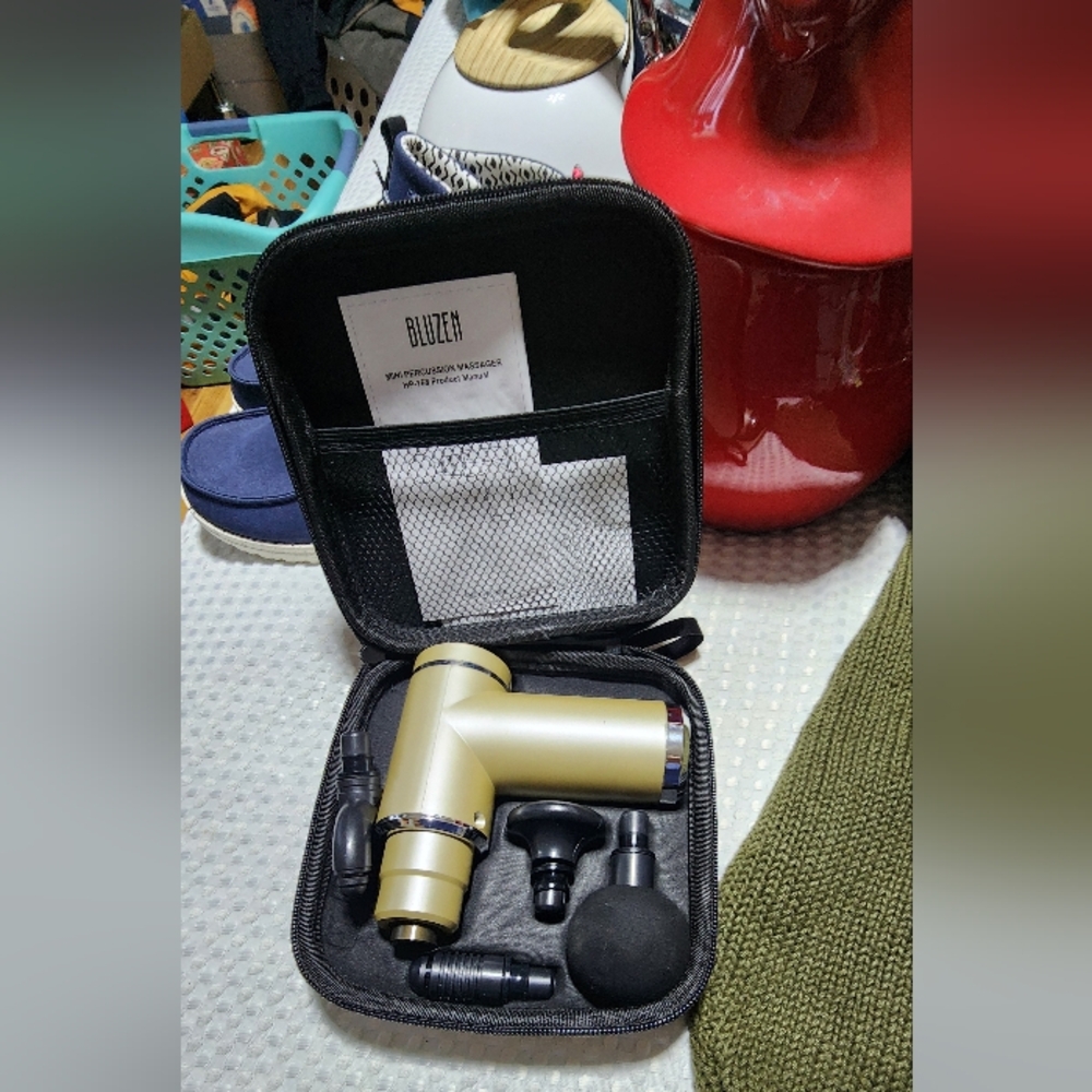 BLUZEN EUC 8 SPEED MINI MASSAGER KIT